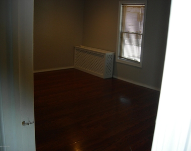 1709 Hawthorne Street - Photo Thumbnail 10