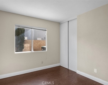 3029 Mariposa Avenue - Photo Thumbnail 18