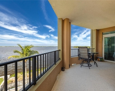 2825 Palm Beach Boulevard - Photo Thumbnail 6