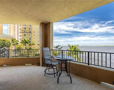 2825 Palm Beach Boulevard - Photo Thumbnail 4