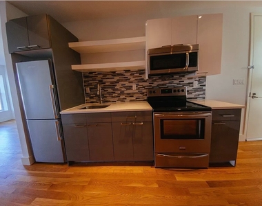 125 Lefferts Place - Photo Thumbnail 4