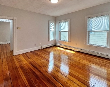 339 Beacon St - Photo Thumbnail 15