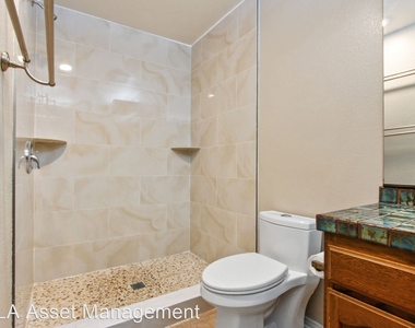 4493 Emerald St. - Photo Thumbnail 12