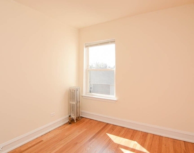 2946 N. Albany, Unit W-6 - Photo Thumbnail 12