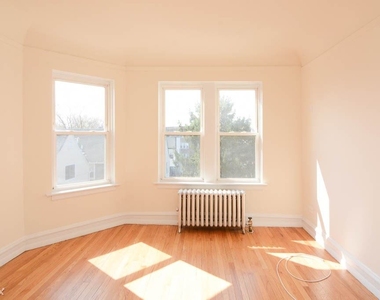 2946 N. Albany, Unit W-6 - Photo Thumbnail 6