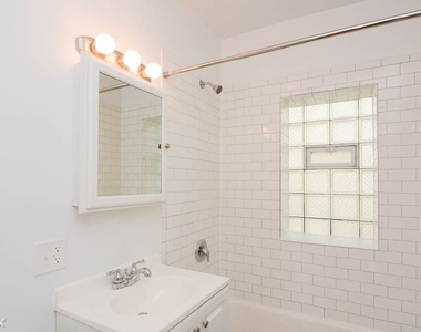 2946 N. Albany, Unit W-6 - Photo Thumbnail 15