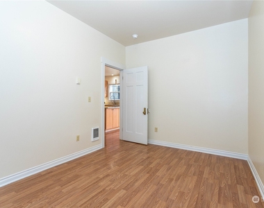 3012 E Spruce Street - Photo Thumbnail 15