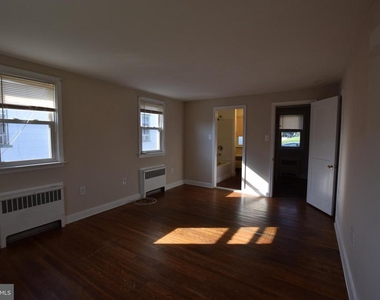 1029 Lafayette Ave - Photo Thumbnail 18