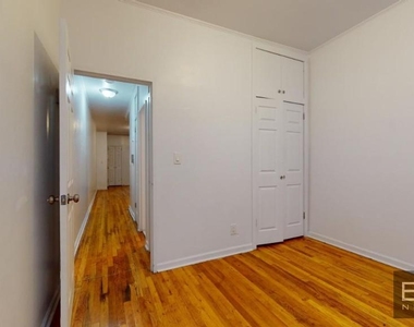 251 West 26th Street - Photo Thumbnail 5