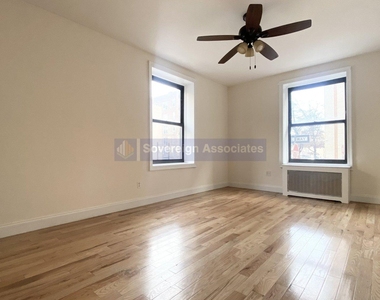 686 West 204th Street - Photo Thumbnail 6