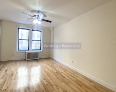 686 West 204th Street - Photo Thumbnail 1