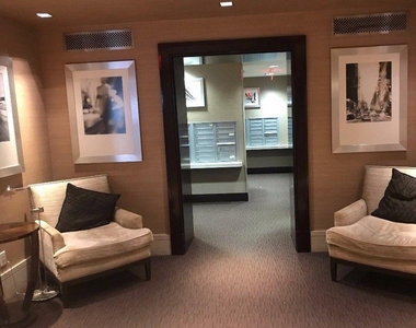888 8th Avenue - Photo Thumbnail 14