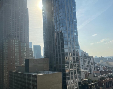 888 8th Avenue - Photo Thumbnail 9