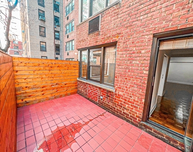 20 Beekman Pl - Photo Thumbnail 1