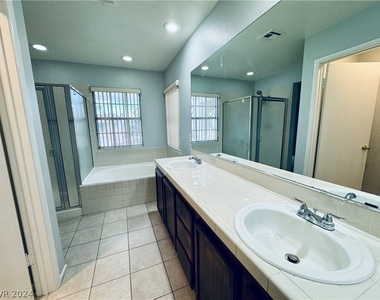 2581 Silver Shadow Drive - Photo Thumbnail 20