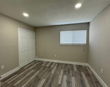 543 Sun Ridge Place - Photo Thumbnail 18