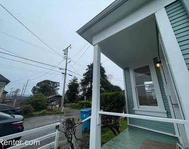 1240 East Avenue - Photo Thumbnail 21