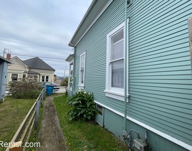 1240 East Avenue - Photo Thumbnail 29