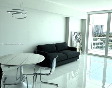 400 Sunny Isles Blvd - Photo Thumbnail 7