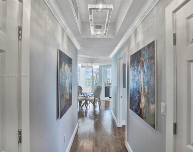 6515 Collins Ave - Photo Thumbnail 4