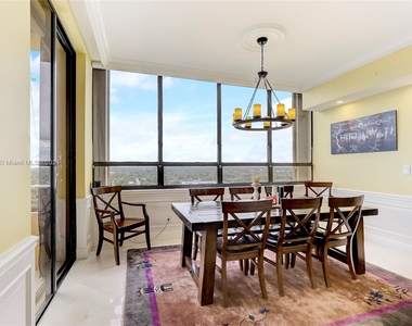 11113 Biscayne Blvd - Photo Thumbnail 9