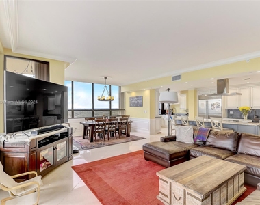 11113 Biscayne Blvd - Photo Thumbnail 12