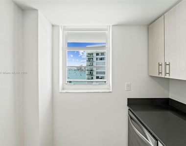 910 West Ave - Photo Thumbnail 9