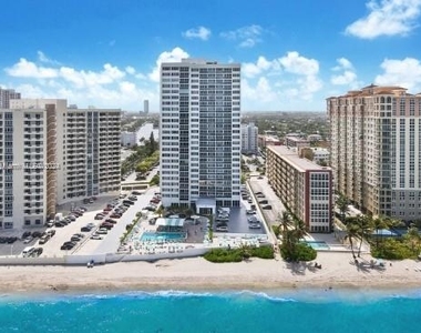 3140 S Ocean Dr - Photo Thumbnail 2