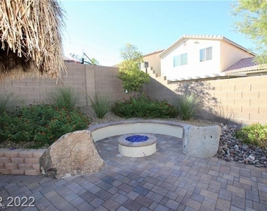 7919 Quiet Canyon Street - Photo Thumbnail 24