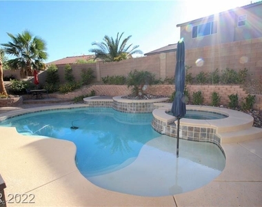 7919 Quiet Canyon Street - Photo Thumbnail 23