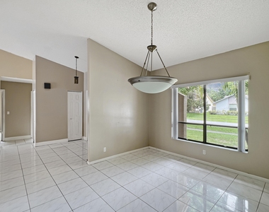 7401 Nw 48 Place - Photo Thumbnail 5