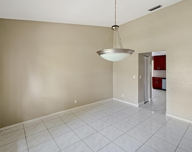 7401 Nw 48 Place - Photo Thumbnail 4