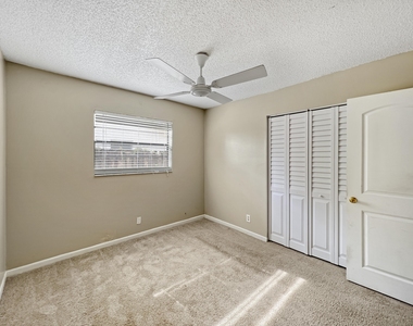 7401 Nw 48 Place - Photo Thumbnail 16