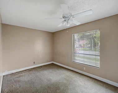 7401 Nw 48 Place - Photo Thumbnail 15