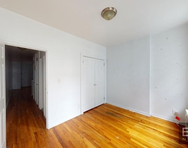 247 West 26th Street - Photo Thumbnail 3