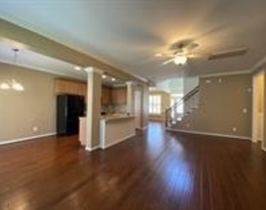 2949 Britmass Drive - Photo Thumbnail 2