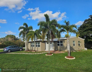 2586 Nw 58th Ave - Photo Thumbnail 0