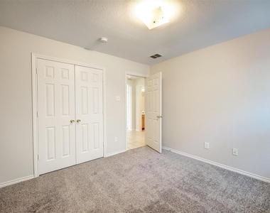 4505 Fir Drive - Photo Thumbnail 23