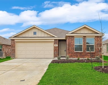 2812 Ozark Circle - Photo Thumbnail 1