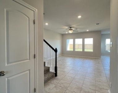 14611 Flatiron Cliff - Photo Thumbnail 6