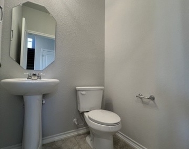 14611 Flatiron Cliff - Photo Thumbnail 7