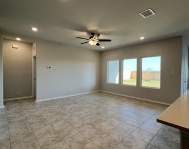 14611 Flatiron Cliff - Photo Thumbnail 11