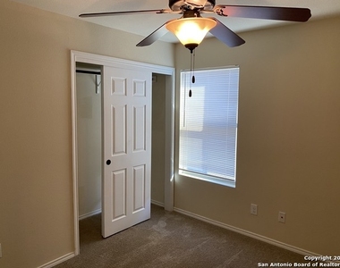 7206 Colina Way - Photo Thumbnail 29