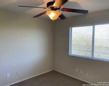 7206 Colina Way - Photo Thumbnail 17