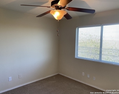 7206 Colina Way - Photo Thumbnail 21