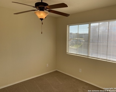 7206 Colina Way - Photo Thumbnail 31