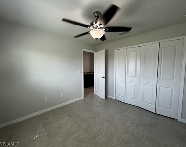 1626 Nw 42nd Place - Photo Thumbnail 12