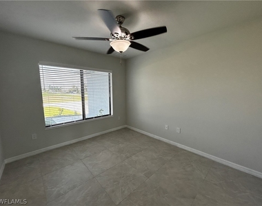 1626 Nw 42nd Place - Photo Thumbnail 5