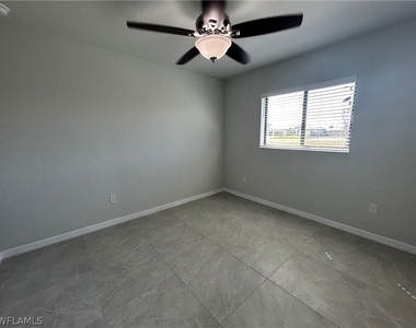 1626 Nw 42nd Place - Photo Thumbnail 11
