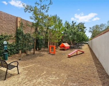 683 E Valencia Street - Photo Thumbnail 29